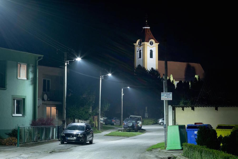 Modernizácia verejného osvetlenia v obci Čáry…. 2